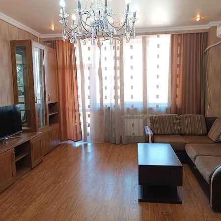Rent Inn Yerevan On Arami Street Exterior photo